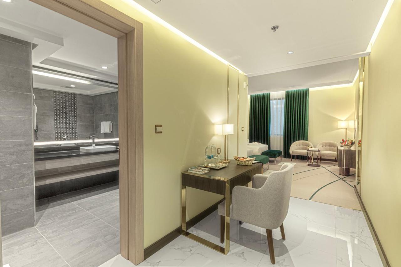 Green Park Hotel Doha Exterior photo